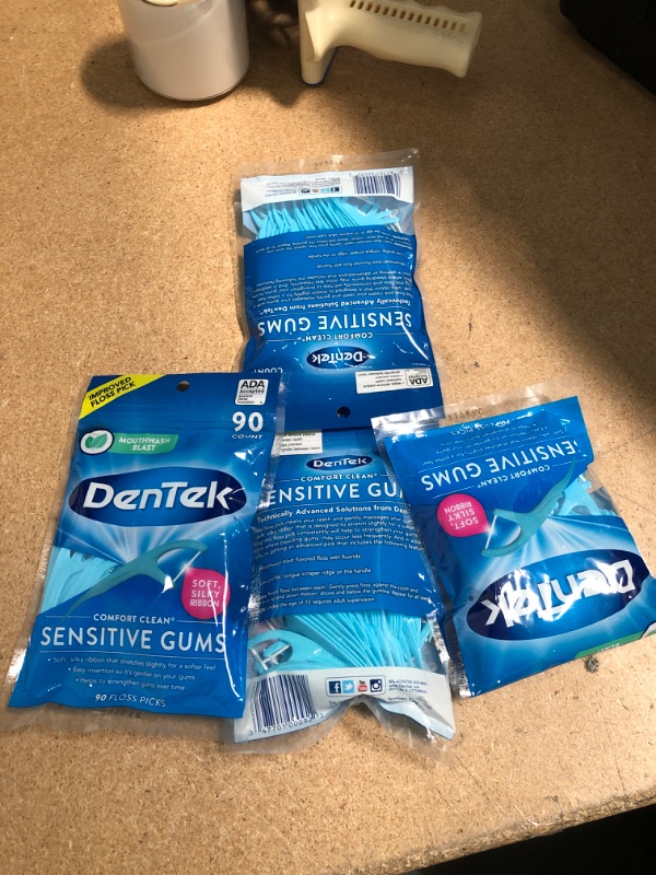 Photo 2 of ** SETS OF 4**
DenTek Comfort Clean Sensitive Gums Floss Picks, Soft & Silky Ribbon, 90 Count