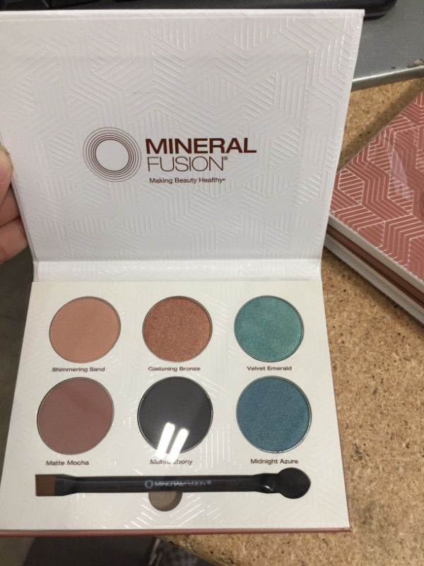 Photo 3 of ** SETS OF 2**
Mineral Fusion, Limited Edition Velvet Eye Shadow Palette, Multi Colors, 1 Count
