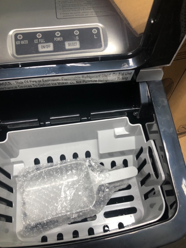 Photo 4 of INCOMPLETE IKICH Portable Ice Maker Machine for Countertop, Ice Cubes Ready in 6 Mins, Make 26 lbs Ice in 24 Hrs
**MISSING 1 SCOOP**