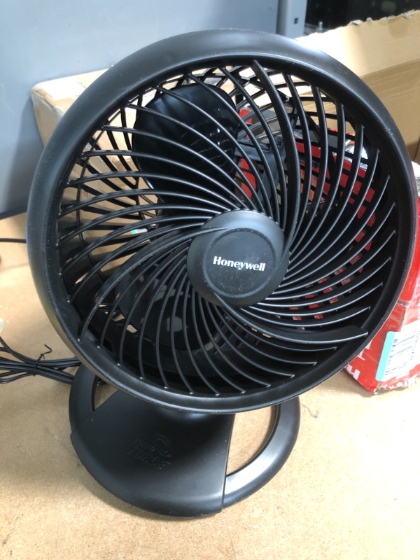 Photo 2 of *SEE last picture for damage* Honeywell Turbo Force Oscillating Table Fan, HT-906,Black, Medium (Oscillating)
