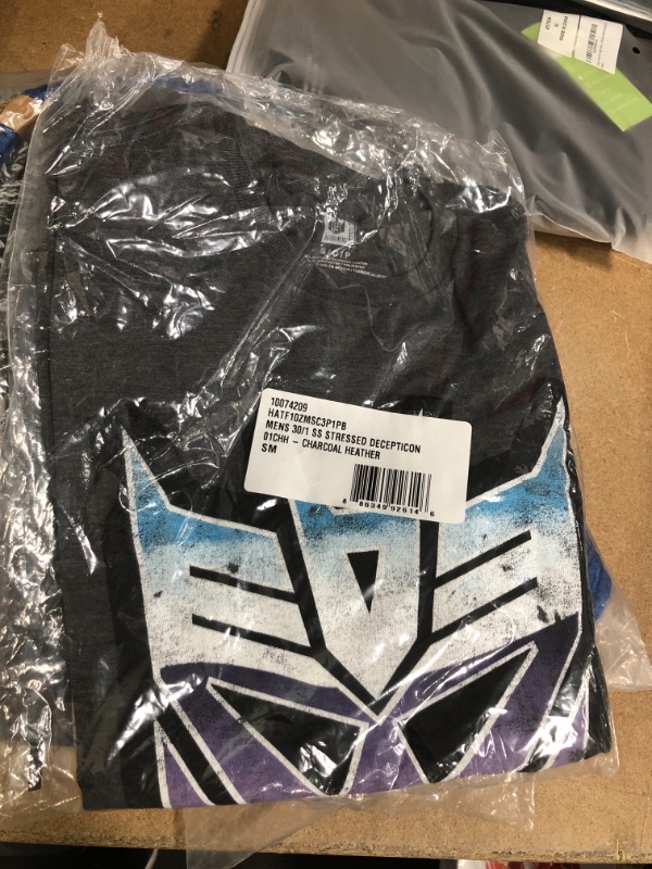 Photo 2 of Hasbro Men's Transformers Short Sleeve T-Shirt (S)

