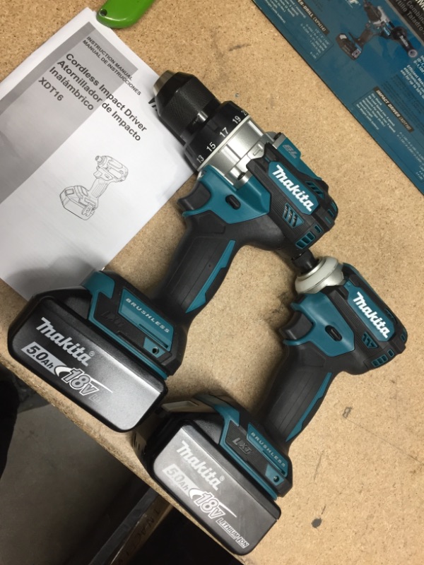 Photo 8 of "Makita XT288T 18V LXT Li-Ion Brushless Cordless Drill/Driver Combo Kit"
