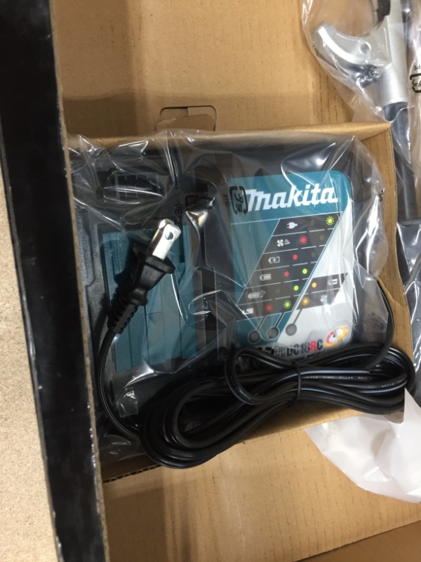 Photo 4 of "Makita XT288T 18V LXT Li-Ion Brushless Cordless Drill/Driver Combo Kit"
