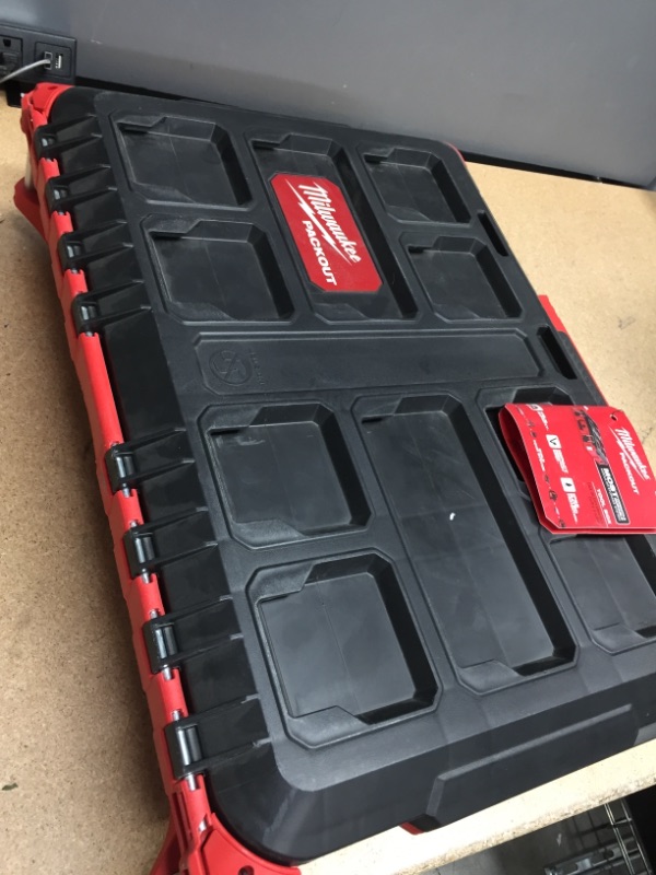 Photo 5 of "Milwaukee 48-22-8424 75-Pound Capacity Polymer Packout Standard Tool Box"
