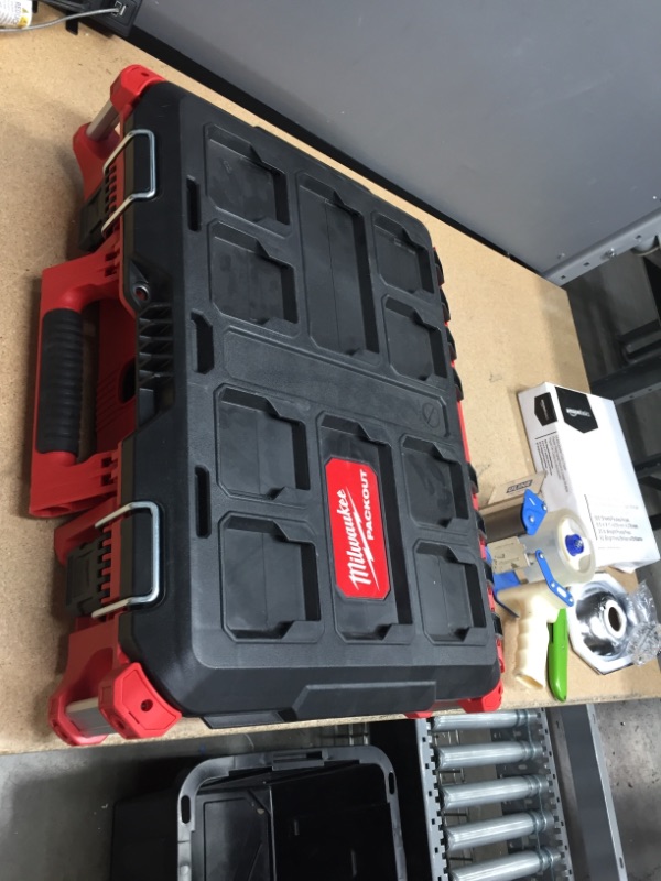 Photo 5 of "Milwaukee 48-22-8424 75-Pound Capacity Polymer Packout Standard Tool Box"
