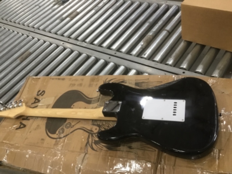 Photo 6 of INCOMPLETE (AMP DOES NOT FUNCTION) SAYHA Electric Guitar, 39 Inch Solid Full-size Electric Guitar HSS Pickups Starter Kit Includes Amplifier, Bag, Digital Tuner, Strap, String, Cable, Picks (Black)
**MISSING EXTRA STRINGS, MISSING PICKS, MISSING 2 WHAMMY 