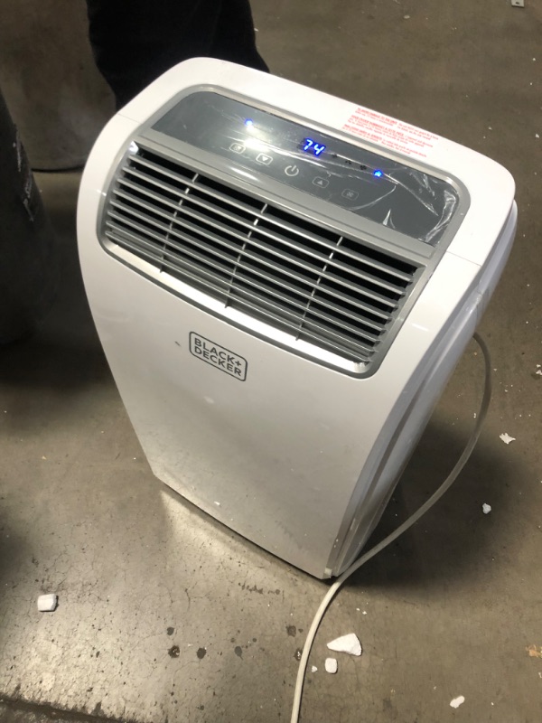 Photo 8 of BLACK+DECKER 5,500 BTU DOE (10,000 BTU ASHRAE) Portable Air Conditioner with Remote Control, White
