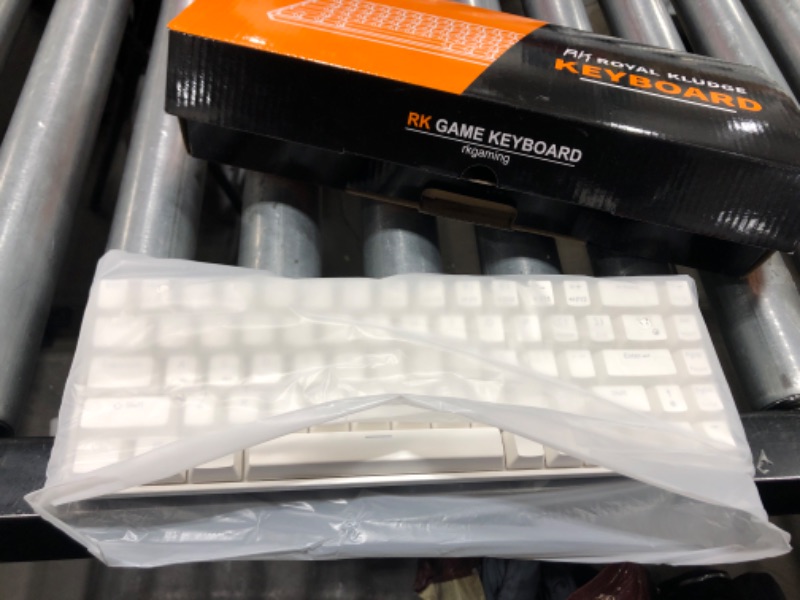 Photo 2 of royal kludge gaming keyboard