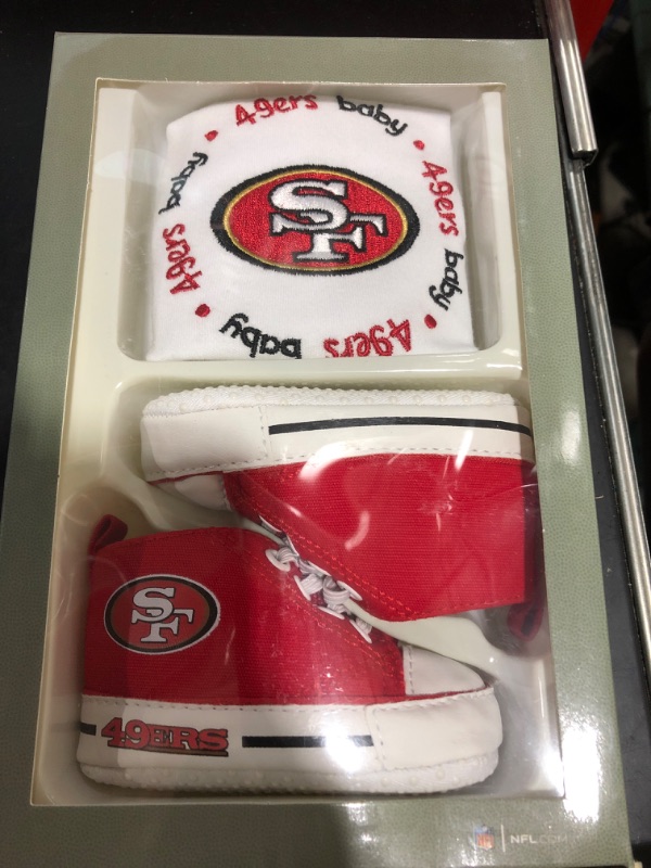 Photo 1 of Baby Fanatic MasterPieces Gift Set 2-Piece - San Francisco 49ers 2-pc Gift Set