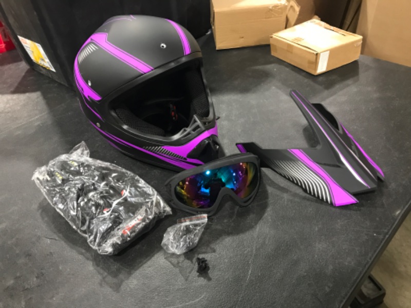 Photo 2 of Adult 4 Wheeler Helmet, Motocross Helmet DOT/FMVSS-218 Certification Comfortable and Breathable Full Helmets for Locomotives Used in All Seasons Large Purple