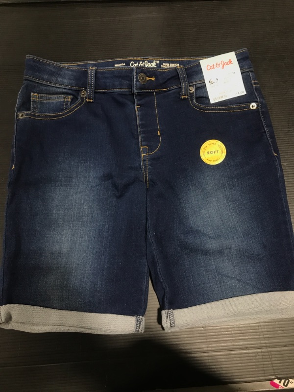 Photo 2 of Girls' Bermuda Jean Shorts - Cat & Jack™
SIZE L (10/12) 