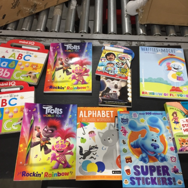 Photo 1 of MISC CHILDRENS BOOKS BAG LOT 
SOLD AS IS