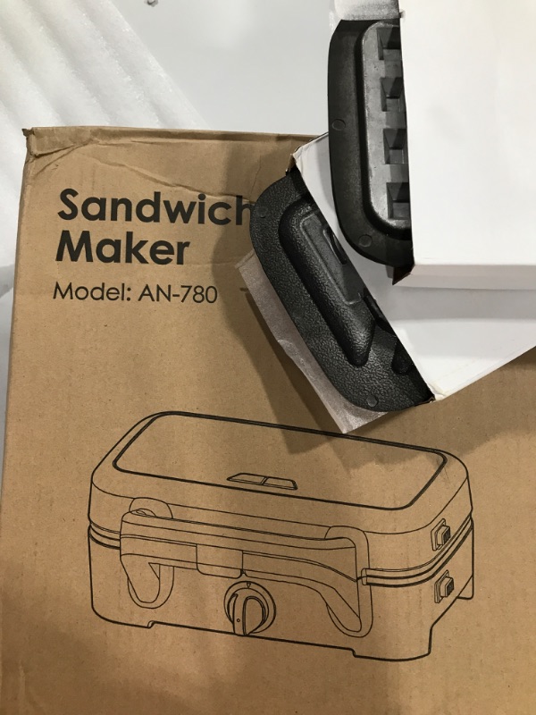 Photo 2 of Metine AN-780 3-In-1 Sandwich Maker User Manual
