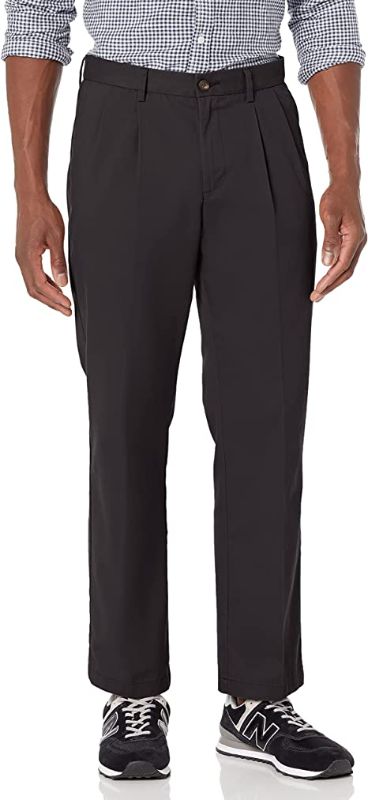 Photo 1 of Amazon Essentials Men's Classic-Fit Wrinkle-Resistant Pleated Chino Pant
 33x29