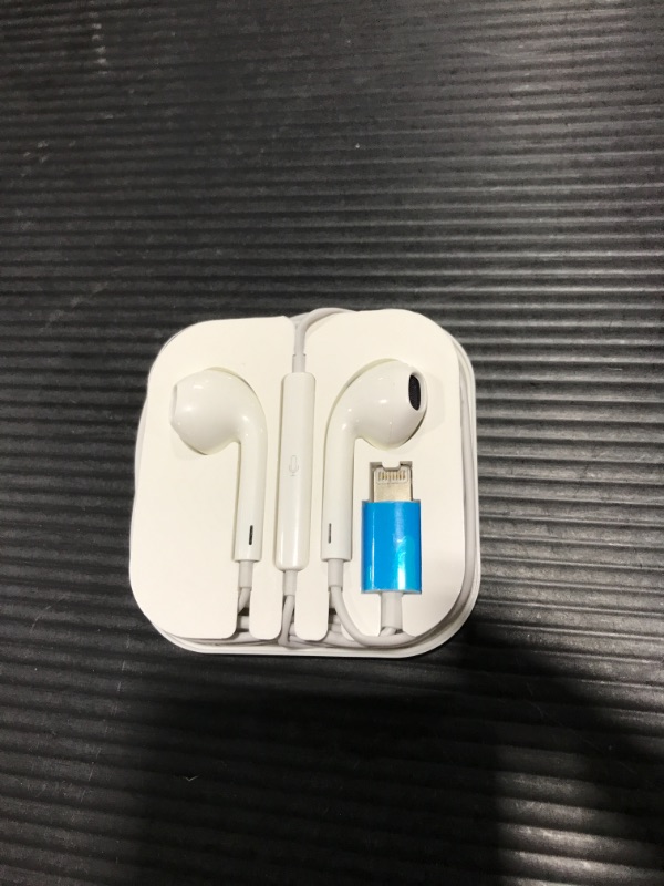 Photo 1 of Wired Apple Earbuds