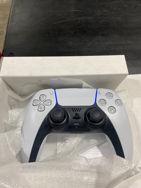 Photo 1 of PS5 DualSense Wireless Controller