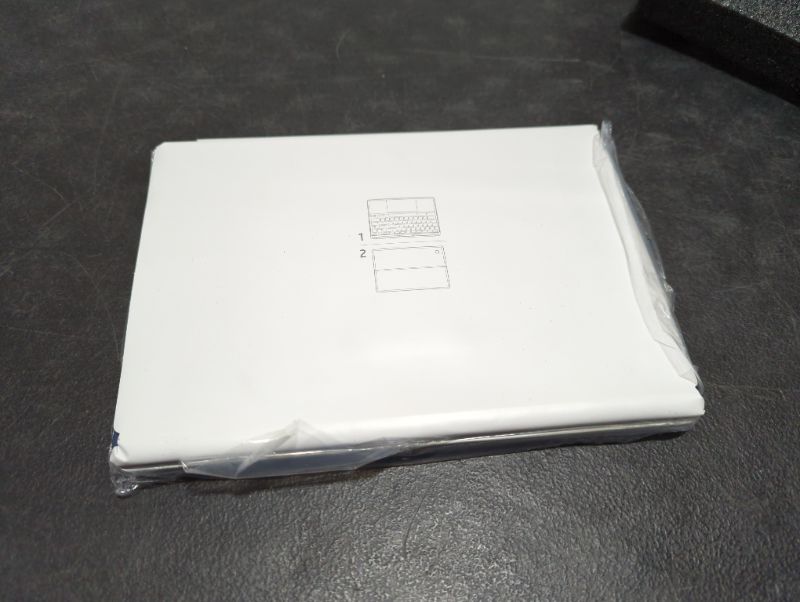 Photo 1 of HP Chromebook x2 11-da0023dx 11" Qualcomm Snapdragon 7c 8 GB Memory; 64 GB eMMC Storage Natural Silver Aluminum & Night Teal (Renewed)