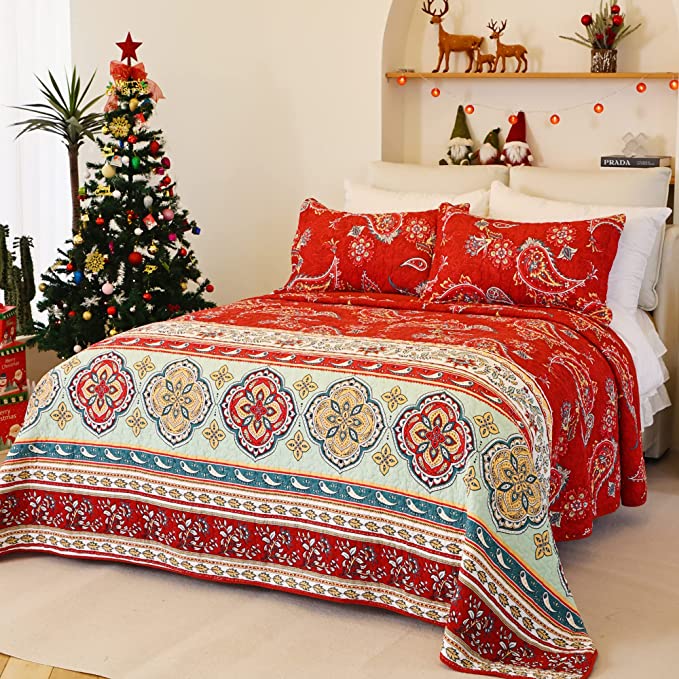 Photo 1 of 100% Cotton Christmas Queen Quilt Set-Red Paisley Printing Lightweight Comforter Reversible Bedspread with 2 Pillow Shams as Bed Cover, Comforter Cover, Blanket for All Seasons (Queen-92" x96") 