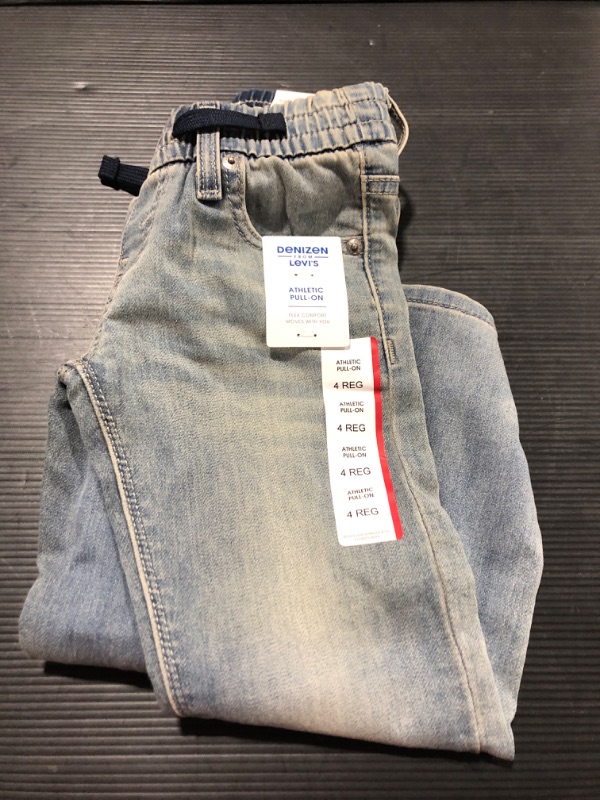 Photo 2 of DENIZE from Levi's Boys' Athletic Jeans -SIZE 4
