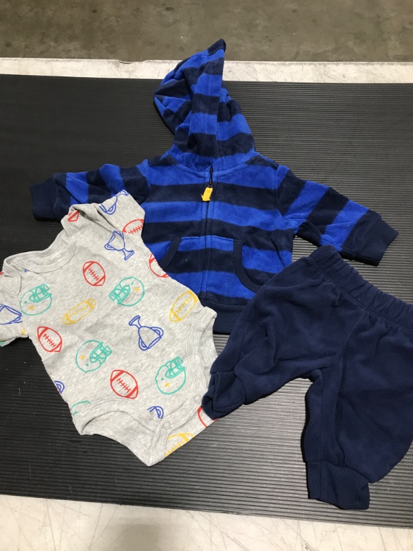 Photo 1 of AMAZON ESSENTIALS SIZE 3 MONTHS 3 PIECE SET