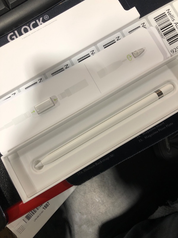 Photo 2 of Apple Pencil
