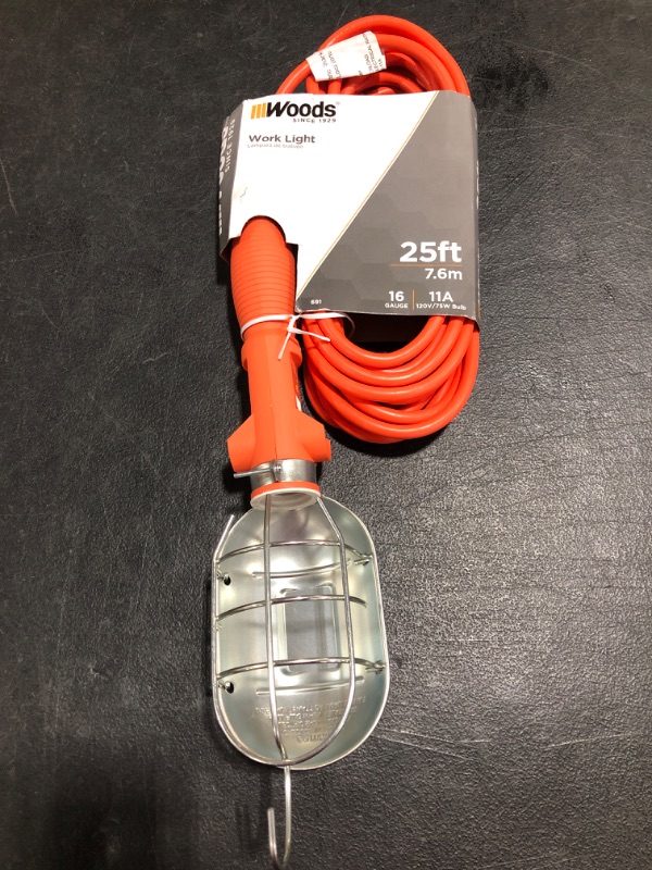 Photo 2 of WOODS 75 watt 25 ft. 16/3 SJTW Incandescent Trouble Light
