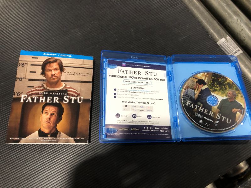 Photo 2 of Father Stu [Includes Digital Copy] [Blu-ray] [2022]
