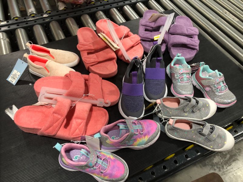 Photo 1 of Assorted Shoe Box Lot - Assorted Sizes/Styles