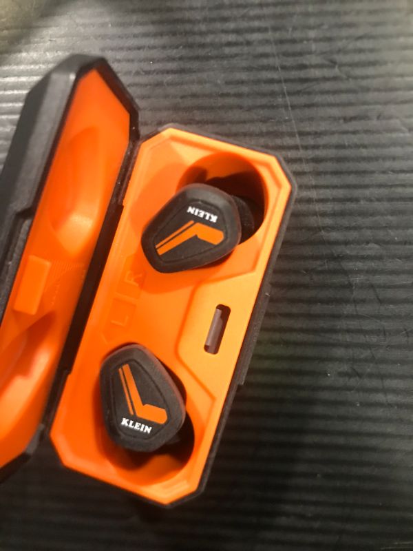 Photo 2 of Klein Tools AESEB1 Bluetooth Jobsite Earbuds, Wireless Hearing Protection Earplugs with 28dB Noise Reduction Rating, 15-Hour Playtime
