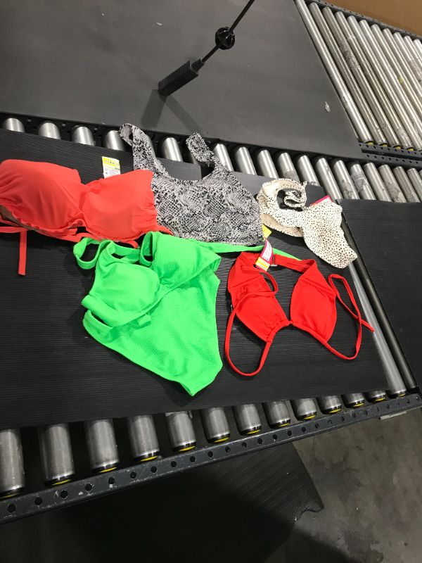 Photo 1 of Wopmen's Bathing suit pack

ASSORTED SIZES & STYLES
