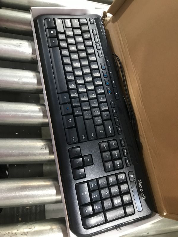 Photo 2 of Microsoft Wired Keyboard 600 (Black)