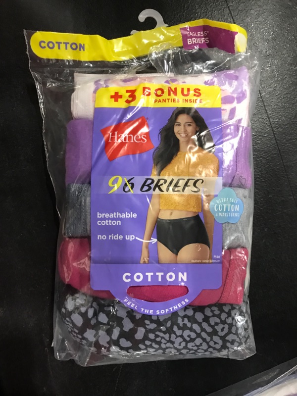 Photo 1 of [Size M-6] Hanes Cotton Briefs