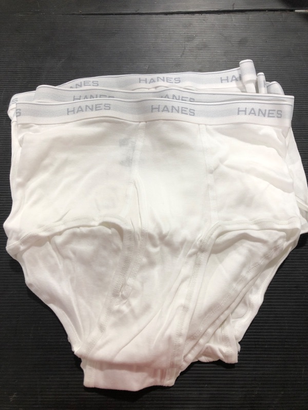 Photo 2 of [Size XL] Men's 8 Pack of Hanes Briefs