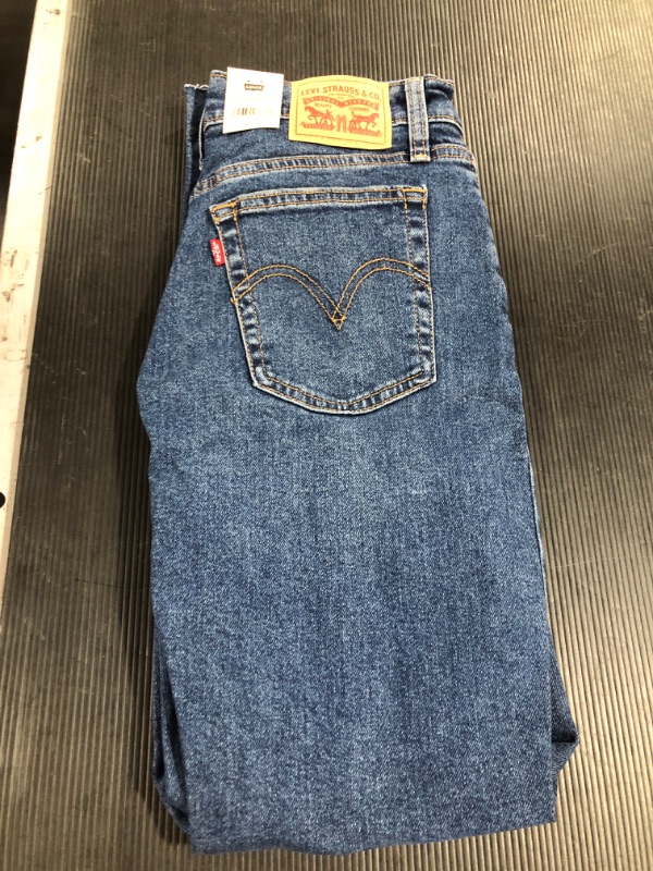 Photo 2 of [Size 6 X Short- 28x28] Levi's® Women's Wedgie Straight-Leg Cropped Jeans In Long Length- Blue