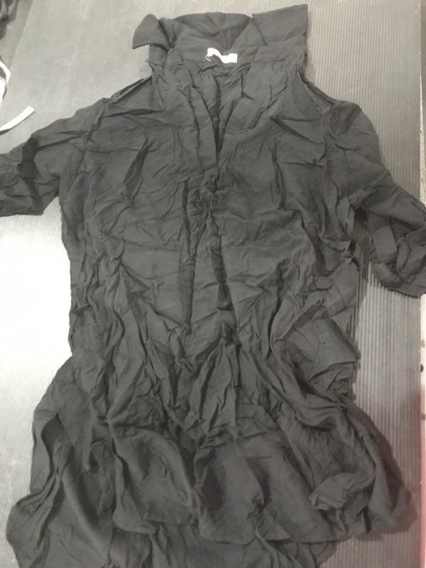 Photo 1 of [Size S] Ekouaer Black 3/4 Length Dress Shirt