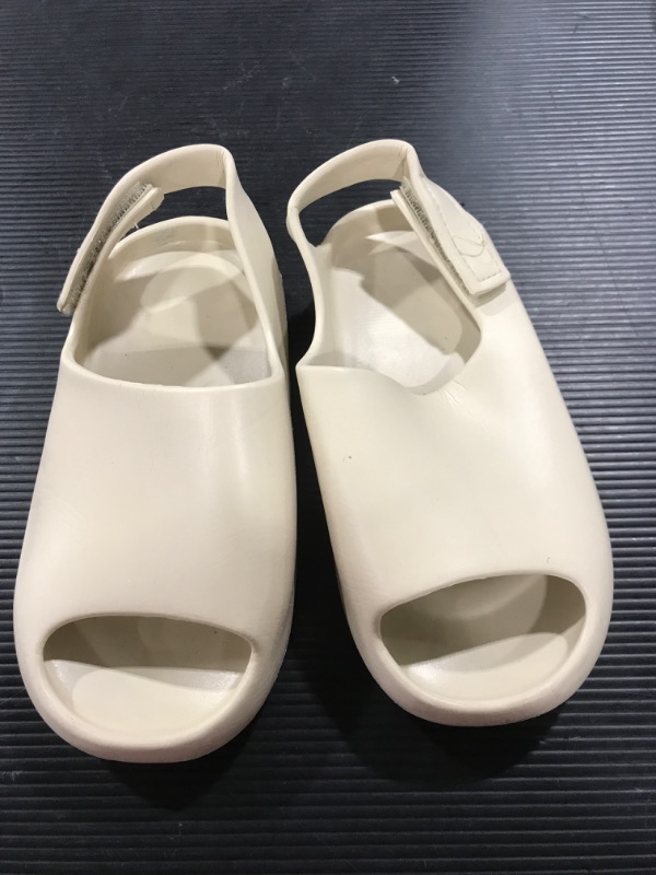 Photo 1 of [Size 1.5] Kids Rubber Slides with Back Strap [Beige]