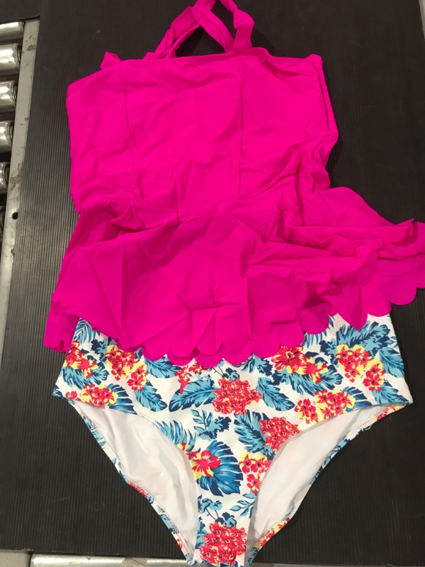 Photo 1 of [Size XXL] Women's 2 Pc Swimsuit