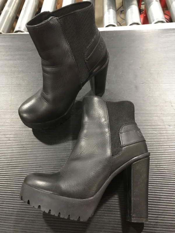 Photo 2 of [Size 6.5] Harley Davidson Ladies Chunky Heel Ankle Boots- Black