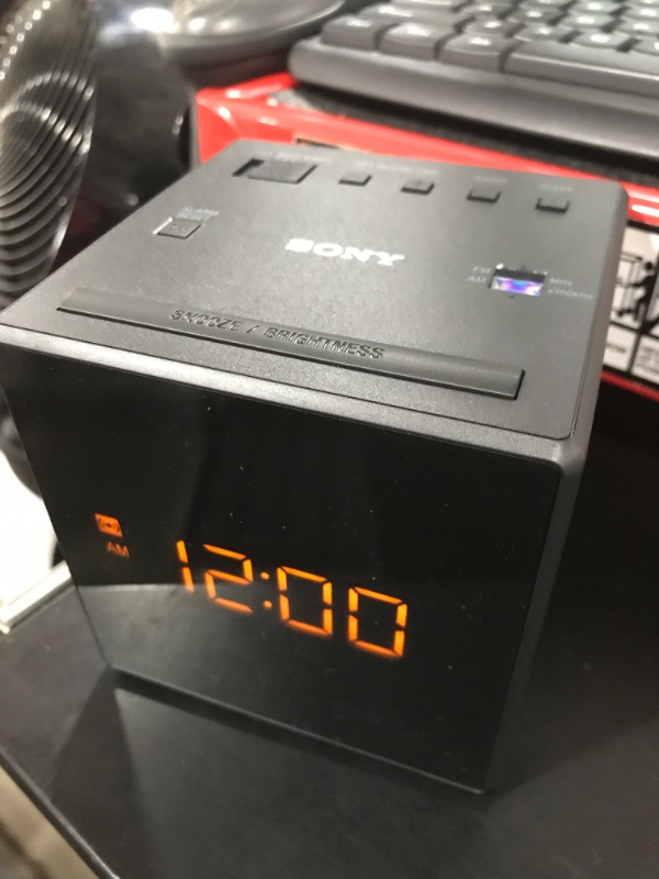 Photo 2 of Sony ICFC1 Alarm Clock Radio, Black