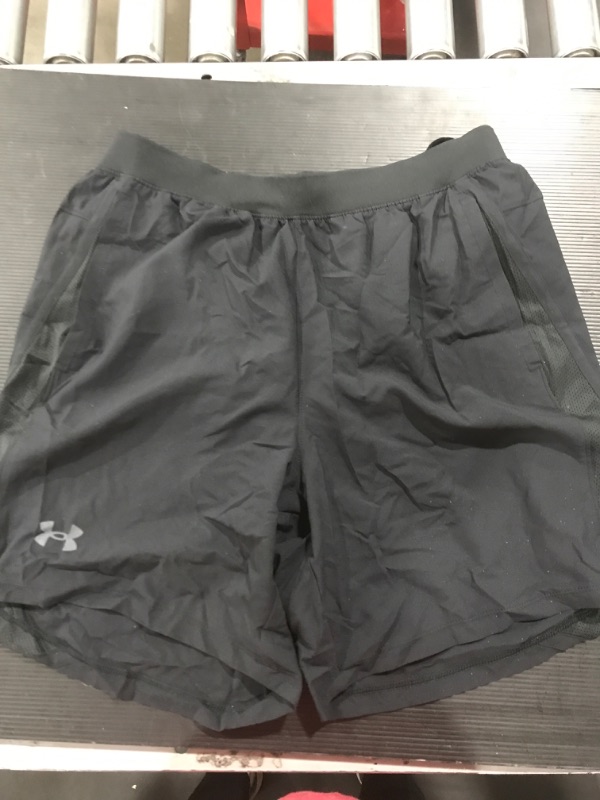 Photo 2 of [Size L] Under Armour Launch SW 7'' Shorts - Shorts
