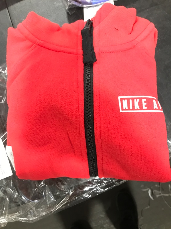 Photo 1 of KIDS NIKE JACKET  SIZE M