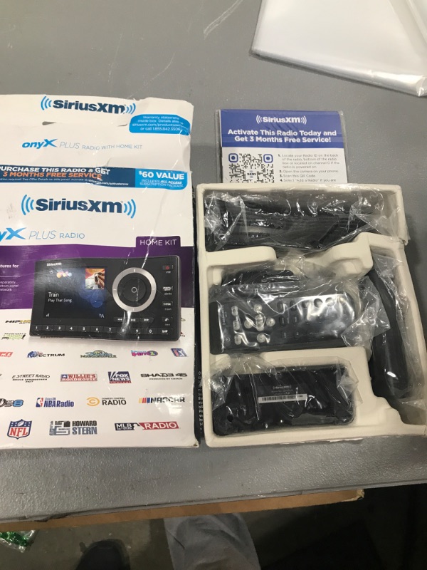 Photo 2 of SiriusXM XPL1H1 Onyx Plus with Home Kit