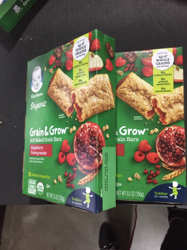Photo 2 of Gerber up Age Organic Grain & Grow Soft Baked Grain Bars Raspberry Pomegranate, 5oz
QTY 2