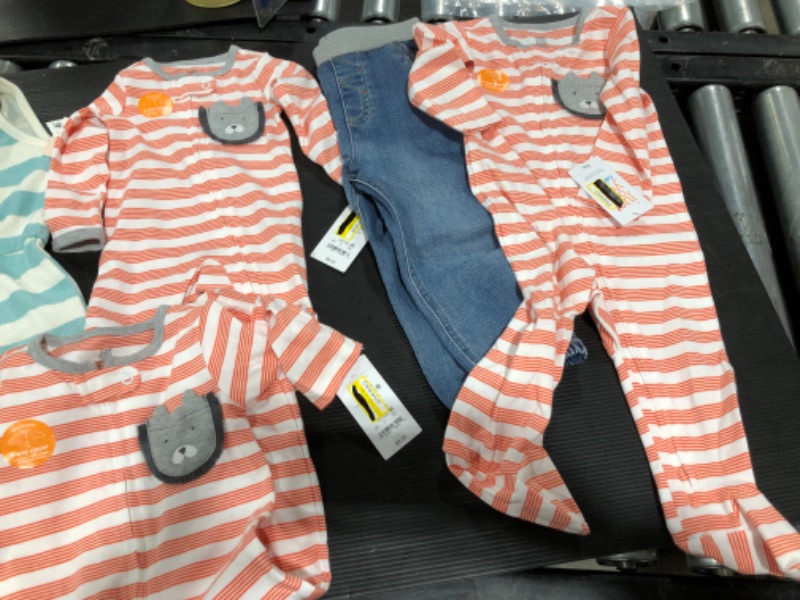 Photo 3 of BOX LOT---BABY CLOTHING BUNDLE VARIOUS SIZES