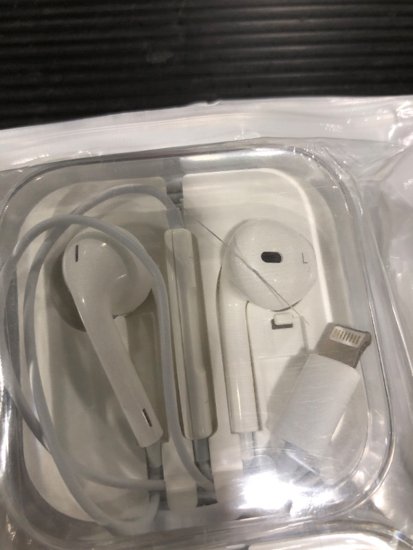 Photo 3 of 2 Pack Apple Earbuds [Apple MFi Certified] with Lightning Wired in Ear Headphone Plug(Built-in Microphone & Volume Control) Compatible with iPhone 12/SE/11/XR/XS/X/7/7 Plus/8/8Plus -White
