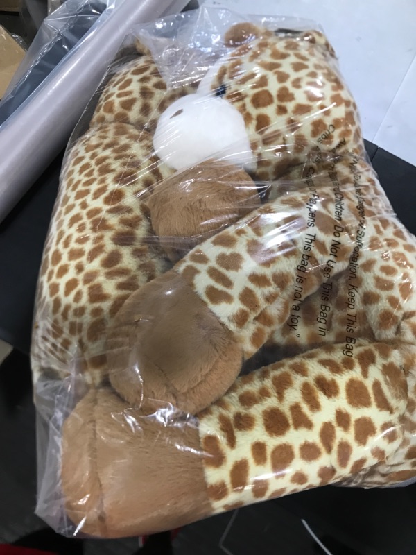 Photo 2 of 2 STUFFED ANIMALS Animal Adventure Wild Jungle Jumbo Giraffe Stuffed Animal