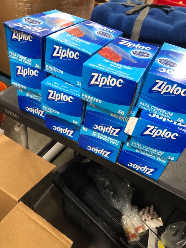 Photo 2 of 12 BOXES Ziploc Reclosable Poly Bag: 2.6 mil Thick, 7 in Wd, 7 1/2 in Lg, Flat Pack, 38 PK 314444