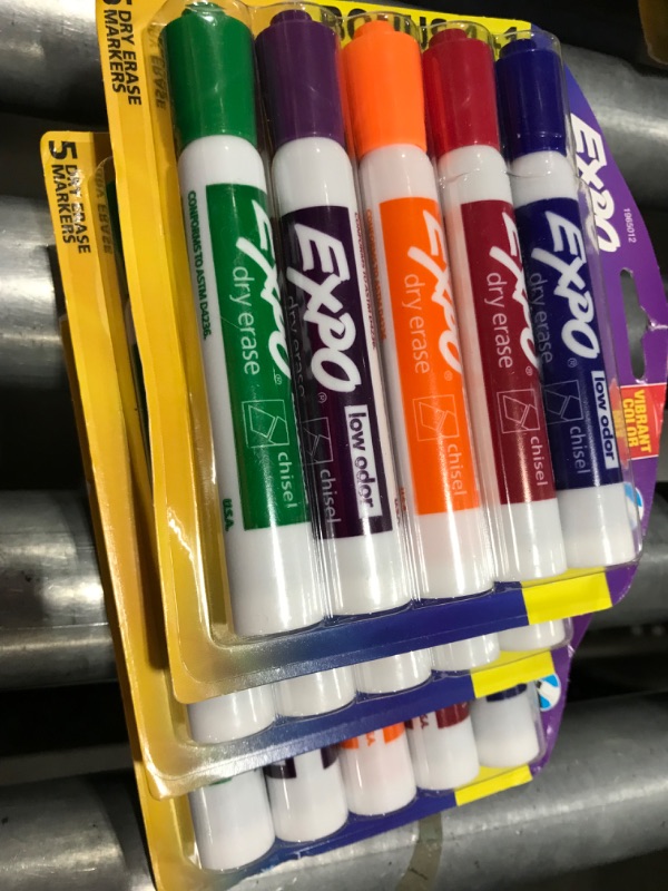 Photo 2 of EXPO Intense Colors Low Odor Chisel Tip Dry Erase Markers 4 Pack 1 Bonus
QTY 3