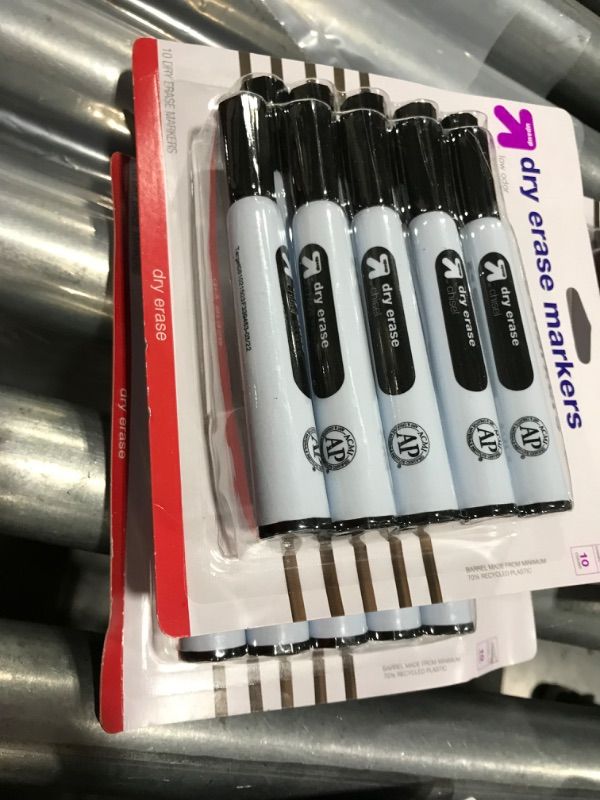 Photo 1 of Black Dry Erase Markers - 10 Count - up & up
QTY 2