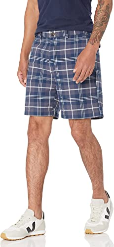 Photo 1 of Amazon Essentials Men's Classic-Fit 7" Short- SIZE 42